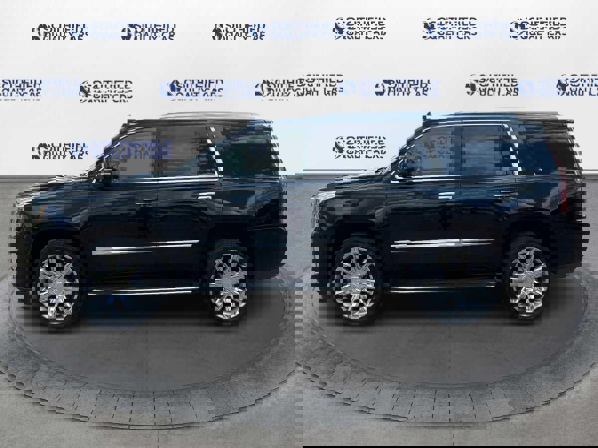 Used 2018 Cadillac Escalade Luxury image 3