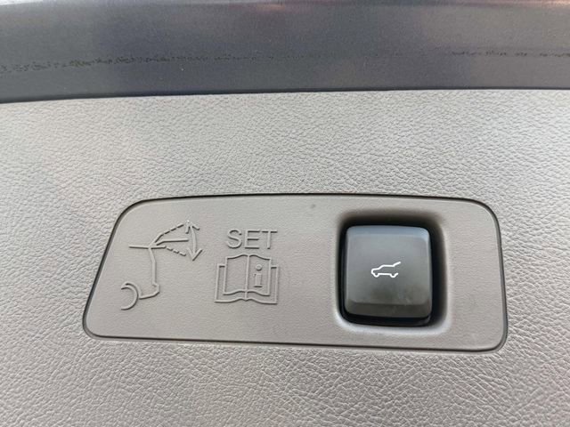 Used 2022 Lincoln Corsair AWD w/ Equipment Group 101A image 8