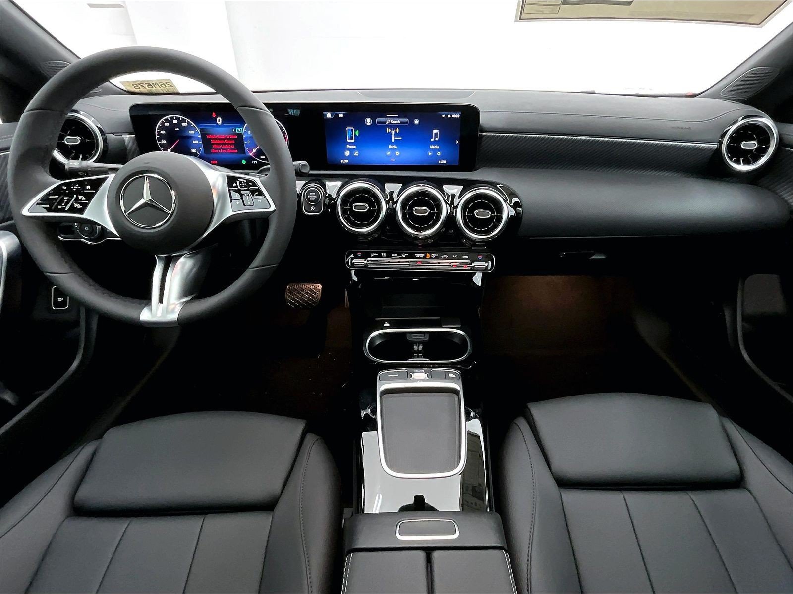 Used 2026 Mercedes-Benz CLA 250 image 4