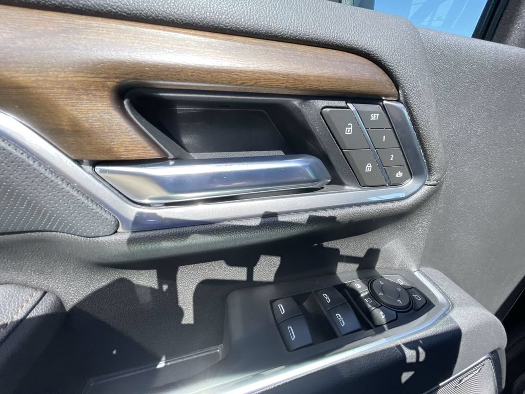 Certified 2025 Chevrolet Silverado 2500 High Country w/ High Country Premium Package AWD/4WD image 23