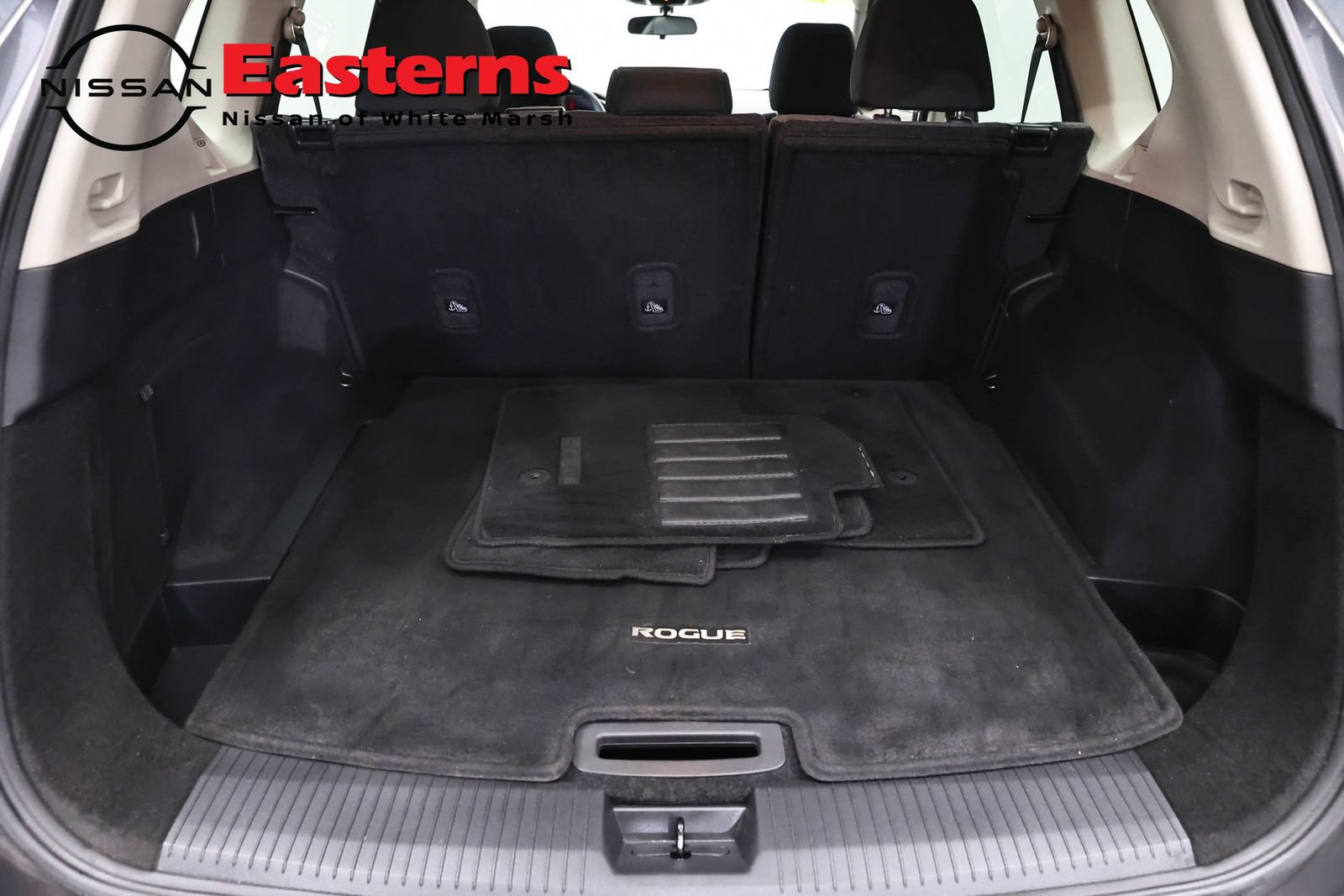 Used 2023 Nissan Rogue SV AWD/4WD image 9
