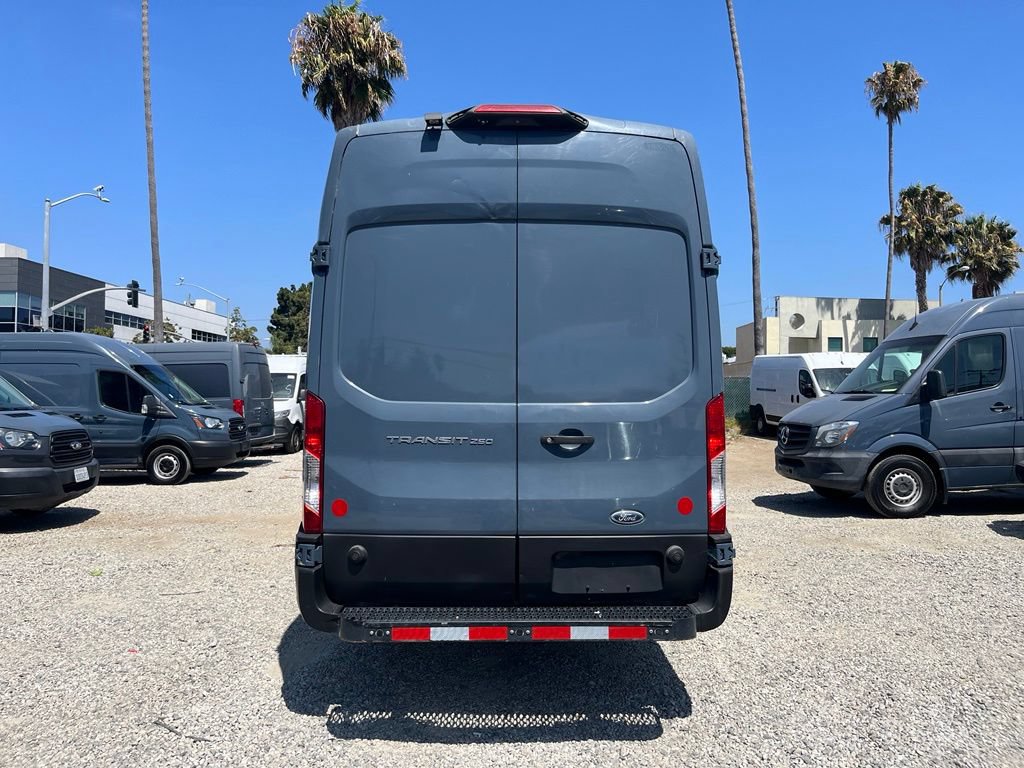 Used 2019 Ford Transit 250 148 High Roof Extended RWD image 9