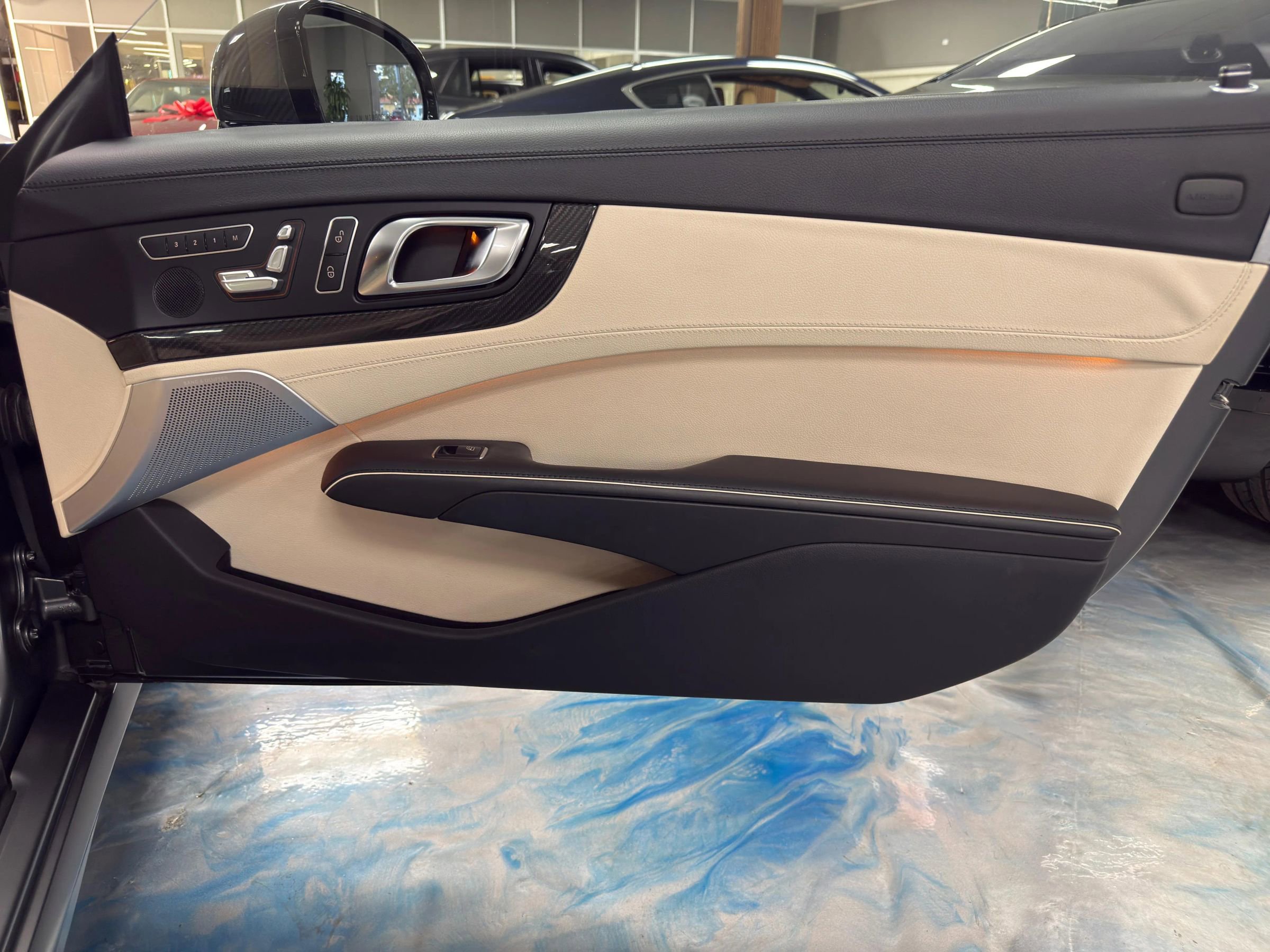 Used 2013 Mercedes-Benz SL 63 AMG image 21