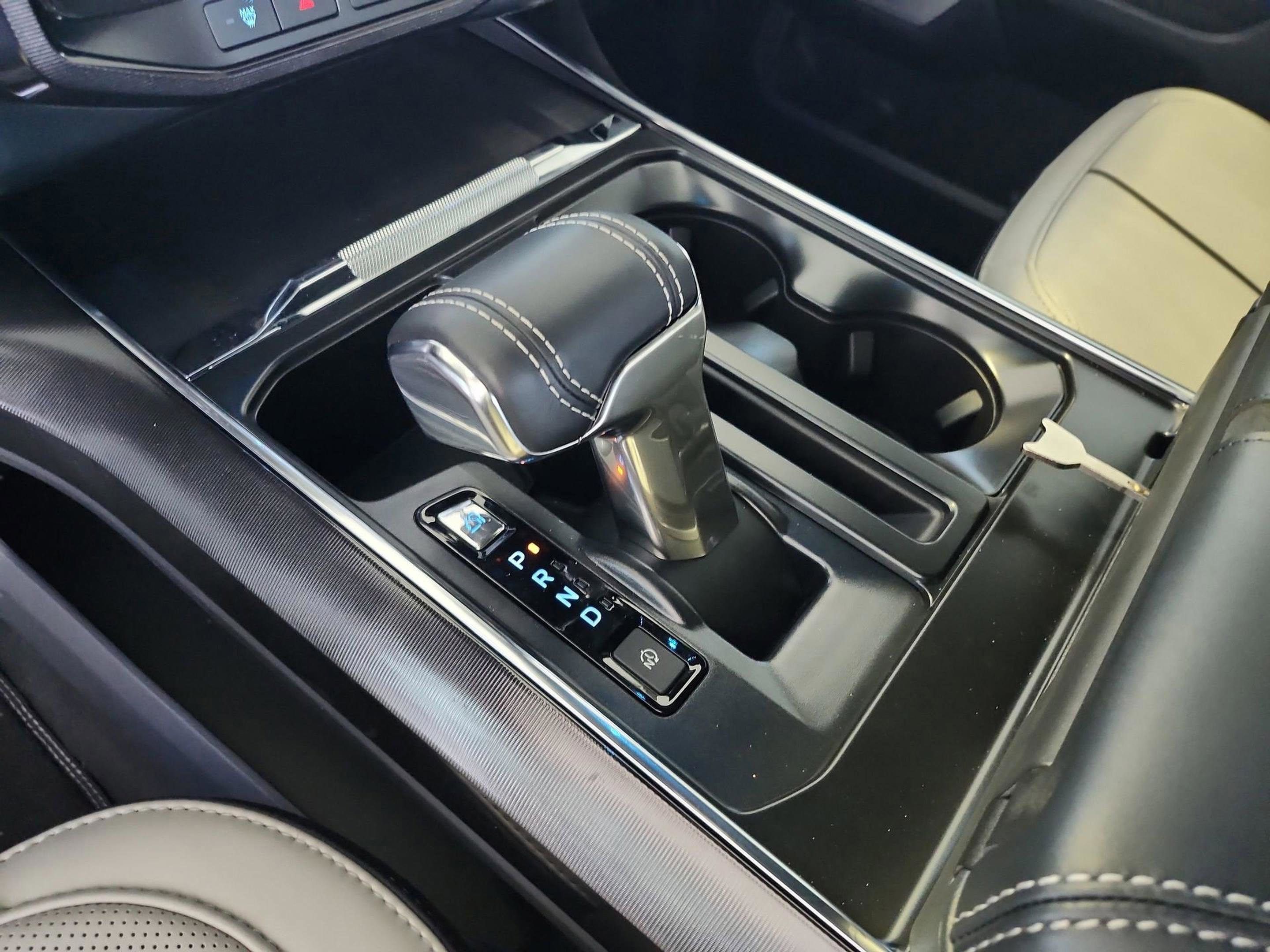 New 2025 Ford F150 Lightning Platinum AWD/4WD image 15