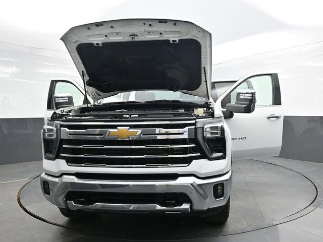 Used 2024 Chevrolet Silverado 2500 LTZ image 40