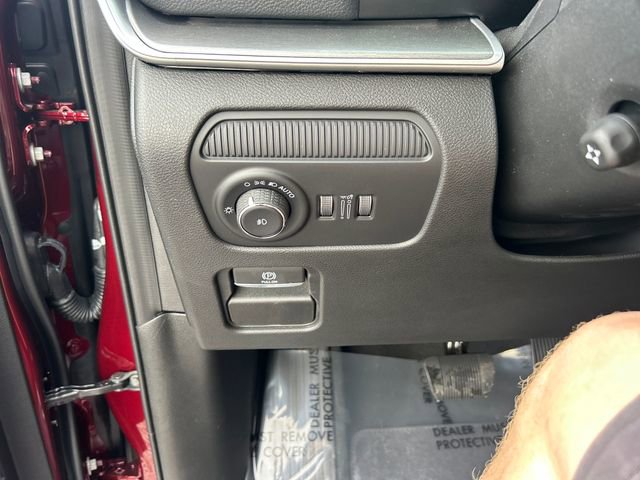 New 2025 Jeep Wagoneer Series III w/ Rear Seat Video Group 1 image 36