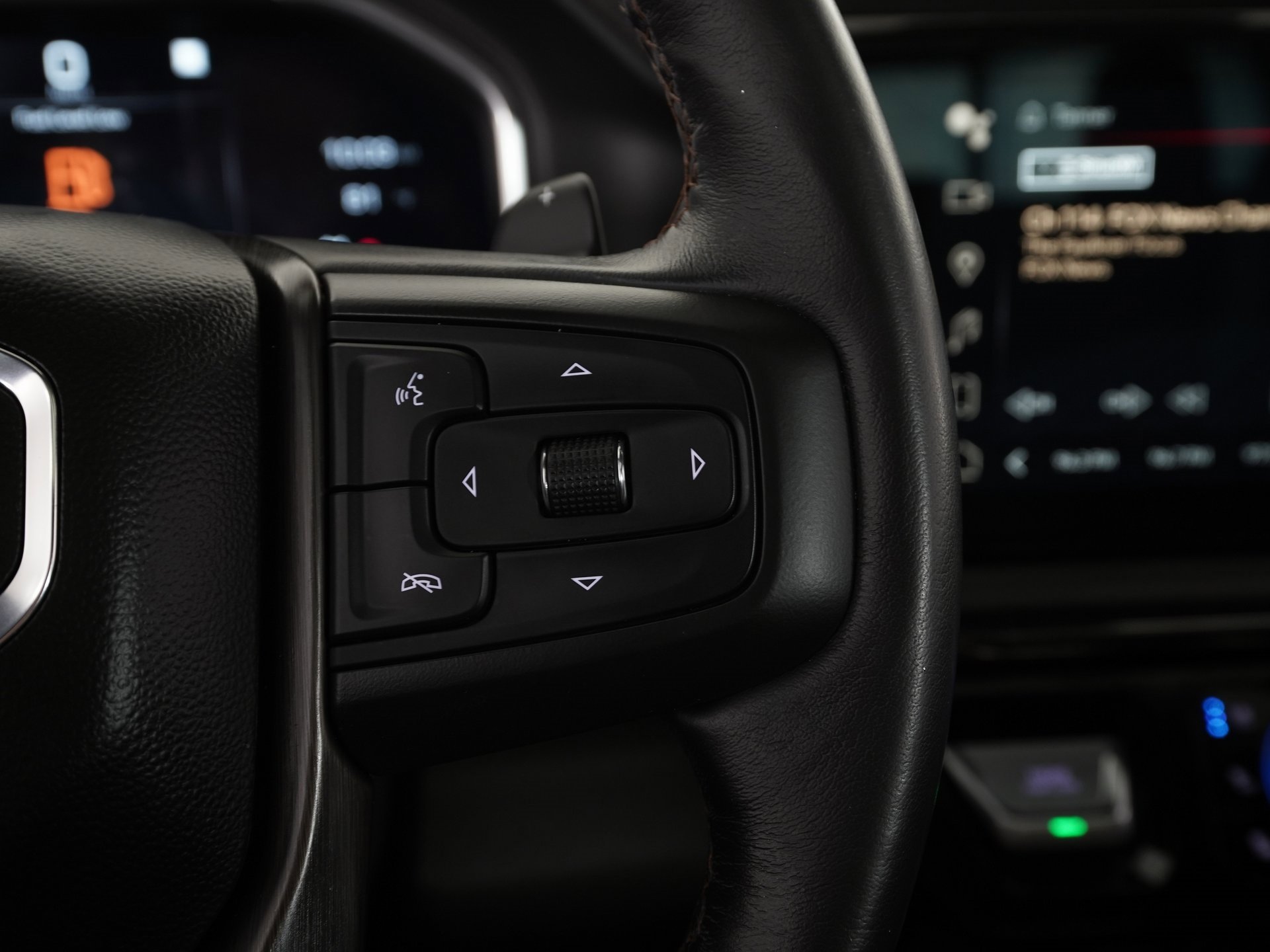 Used 2023 GMC Sierra 1500 AT4 w/ AT4 Premium Package image 21