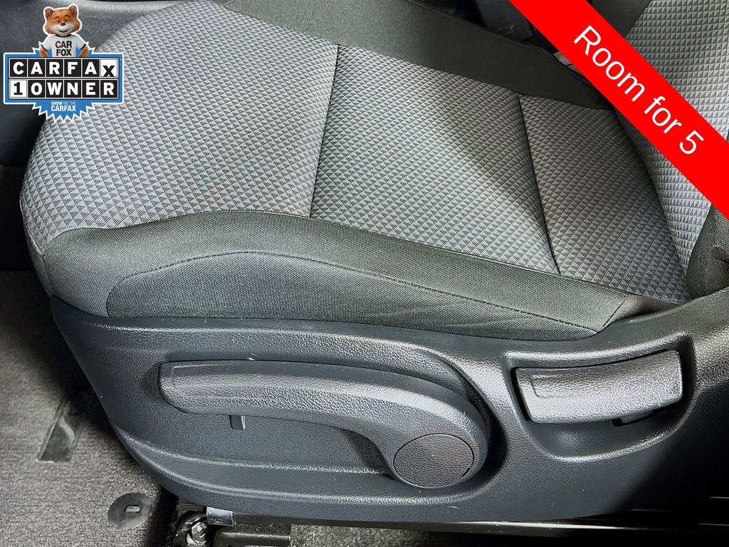 Certified 2022 Kia Soul LX w/ Technology Package FWD image 19