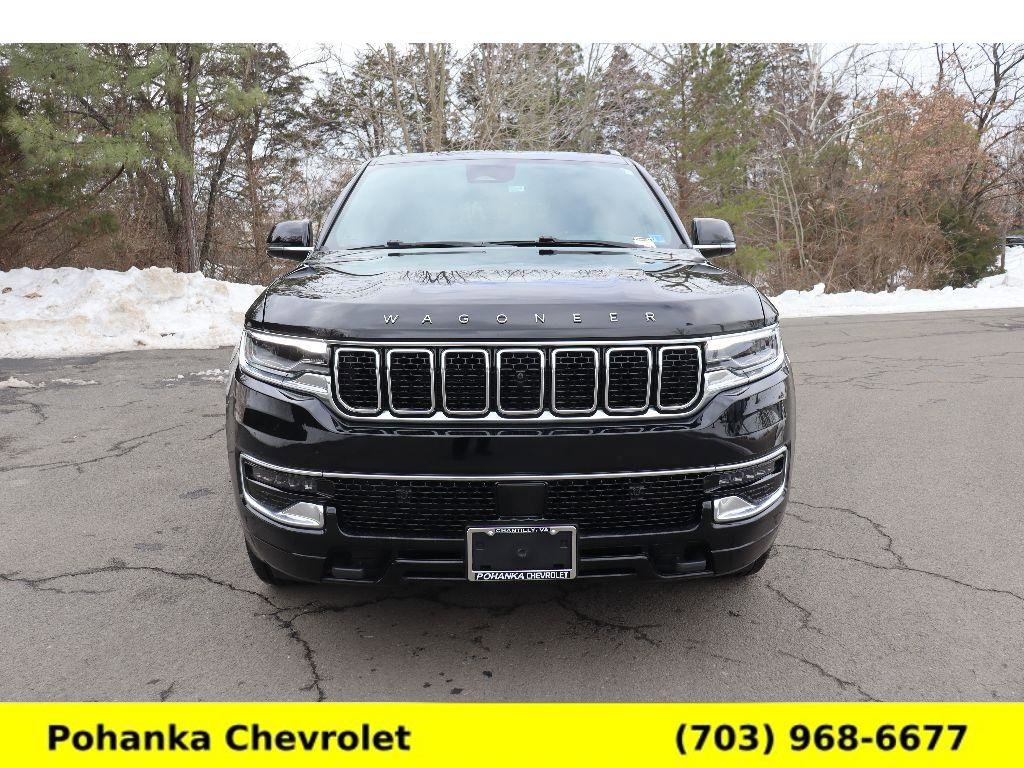 Used 2024 Jeep Wagoneer 4WD w/ Premium Group I image 2
