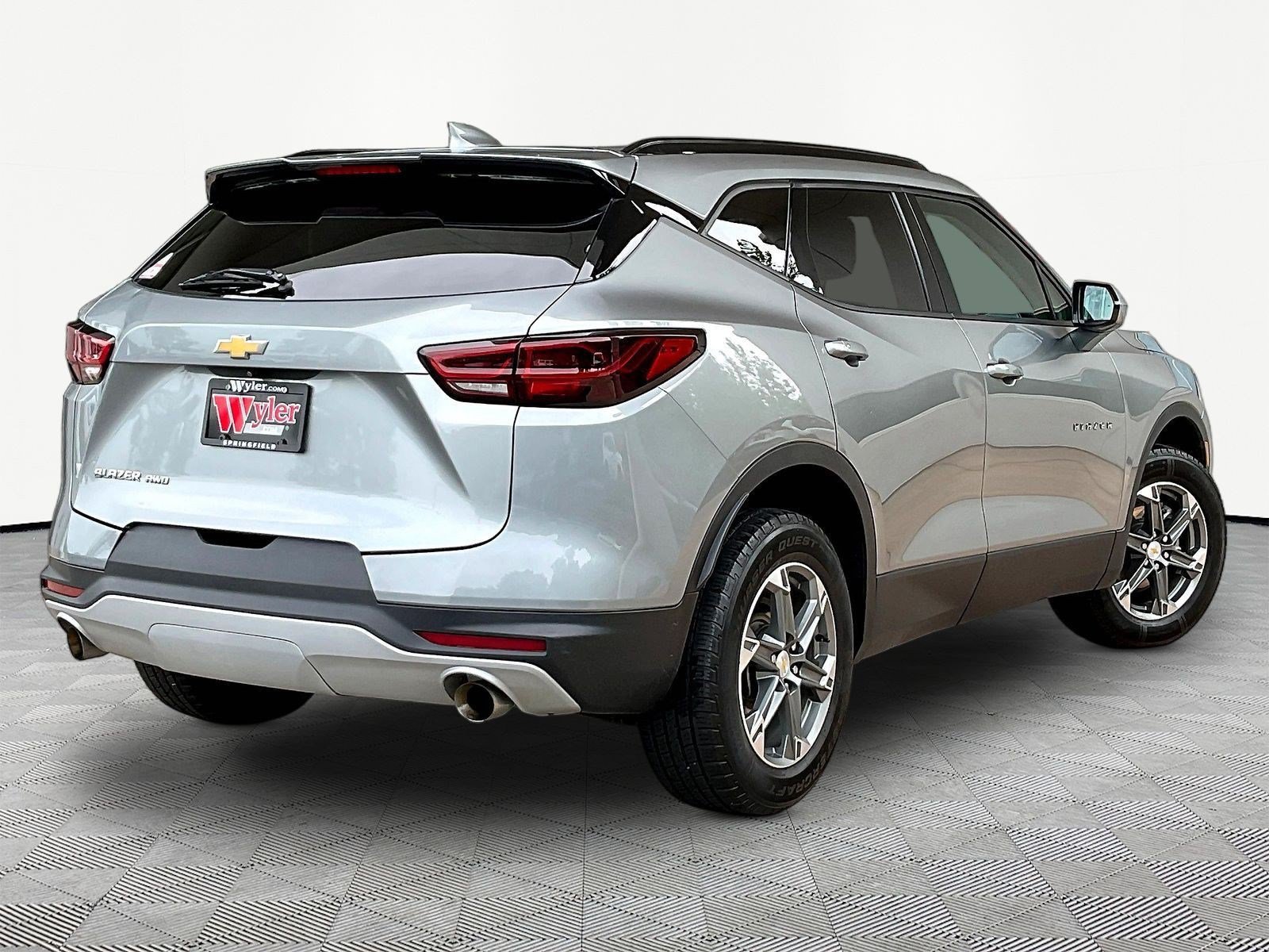 Used 2023 Chevrolet Blazer LT w/ Convenience Package AWD/4WD image 6