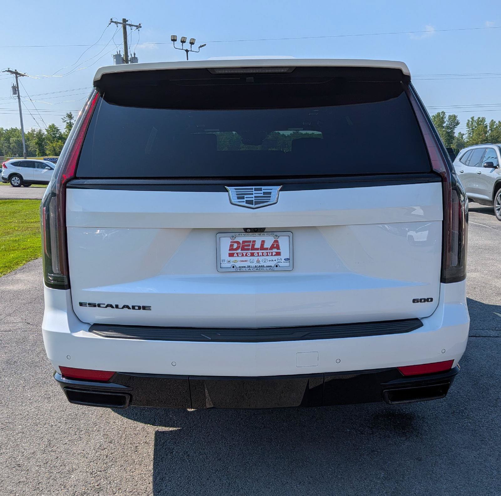 Used 2021 Cadillac Escalade Sport Platinum w/ LPO, ONYX Package AWD/4WD image 9