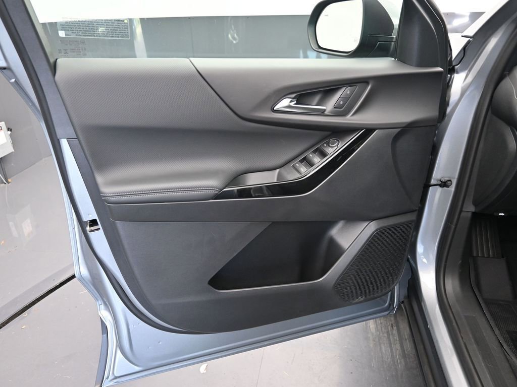 New 2026 Chevrolet Equinox LT w/ LPO, Floor Liner Package image 15