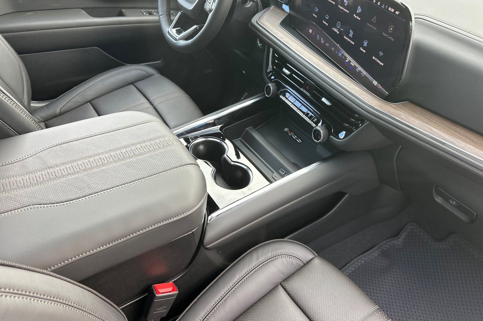 New 2026 Chevrolet Suburban High Country w/ LPO, Illumination Package image 19