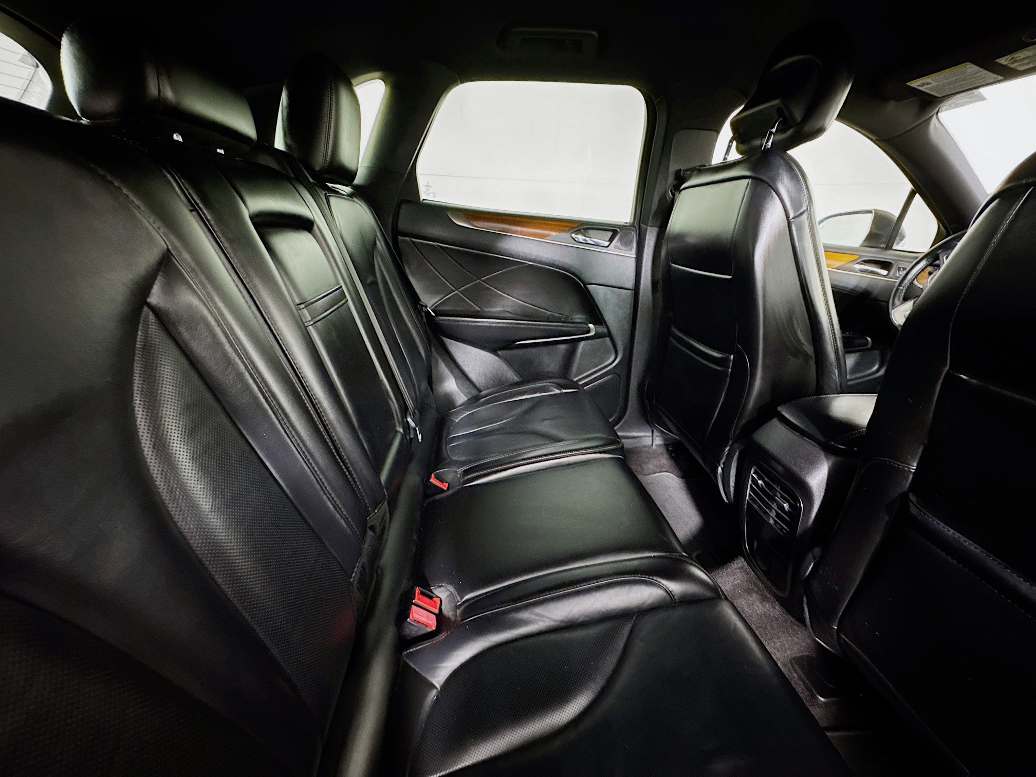 Used 2018 Lincoln MKC Select w/ Select Plus Package image 26