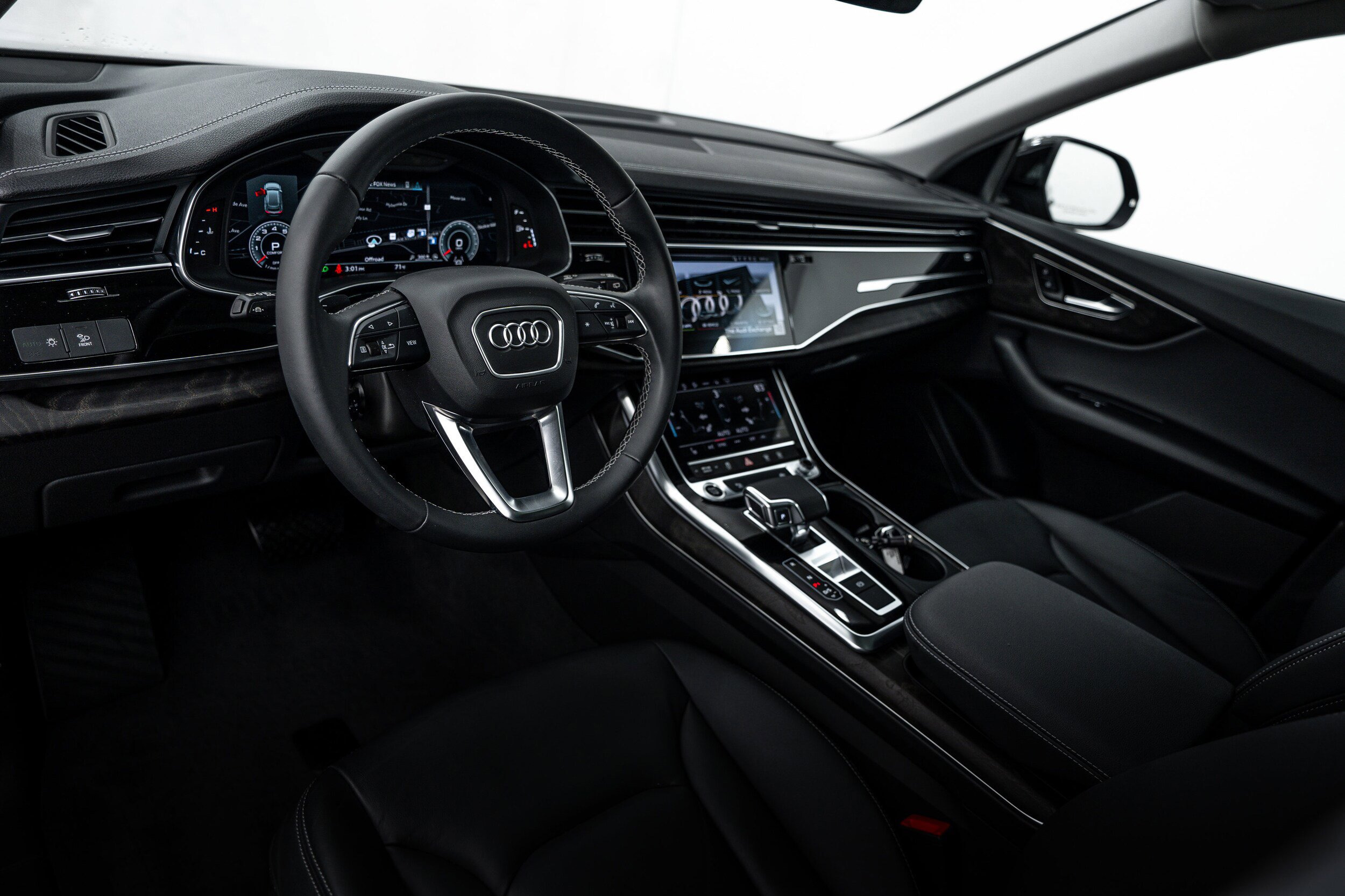 Certified 2023 Audi Q8 Premium w/ Convenience Package AWD/4WD image 10