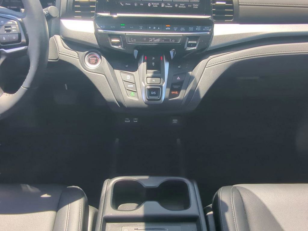 Used 2025 Honda Odyssey EX-L image 16