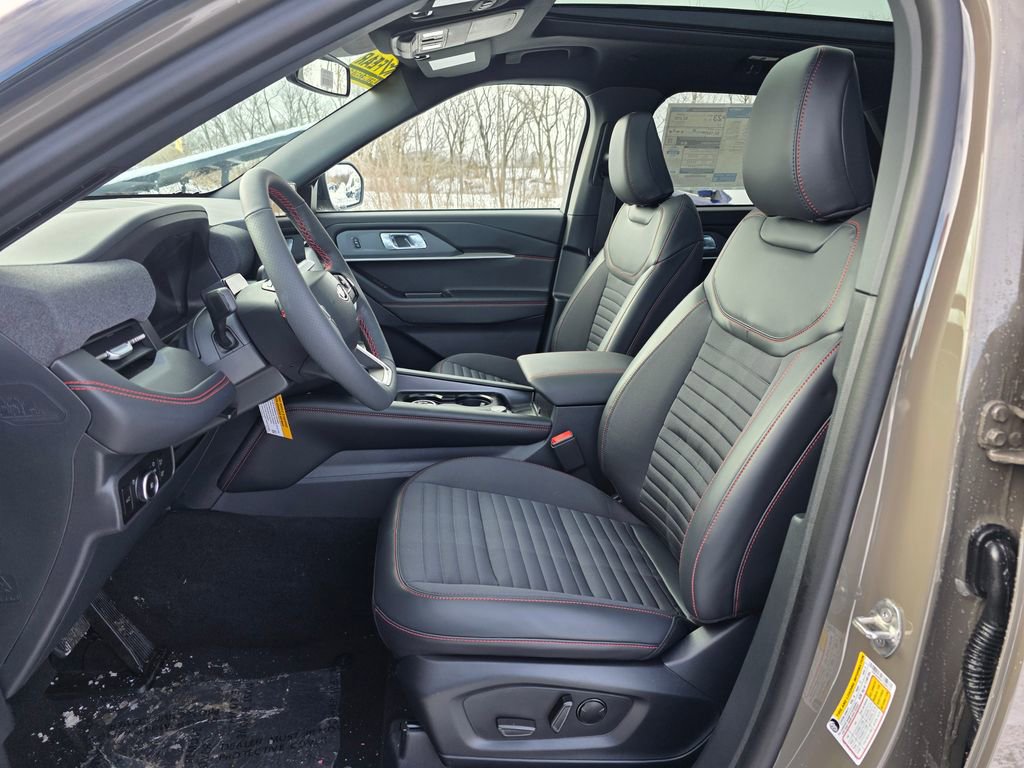 New 2026 Ford Explorer ST-Line w/ ST-Line Street Pack AWD/4WD image 18
