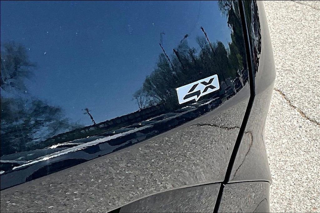 Certified 2025 Kia Sportage SX AWD/4WD image 23