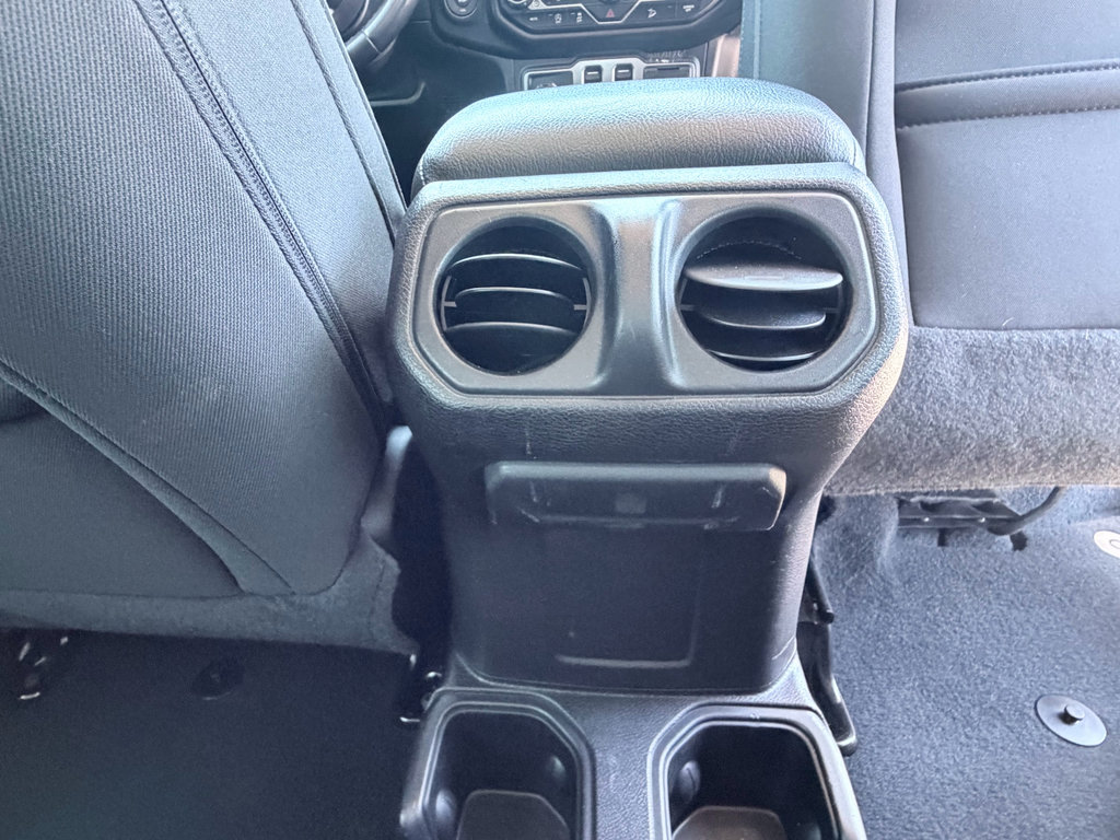 Used 2020 Jeep Wrangler Sport AWD/4WD image 25