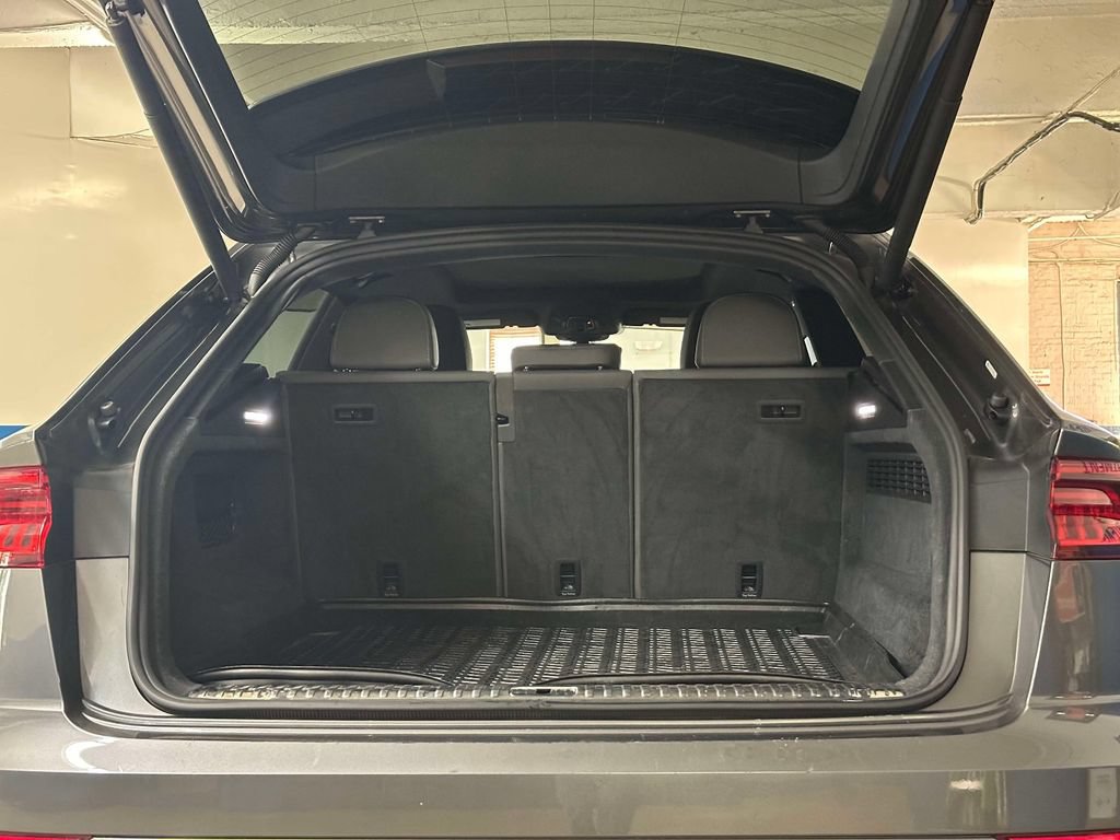 Used 2019 Audi Q8 Premium w/ Convenience Package AWD/4WD image 36
