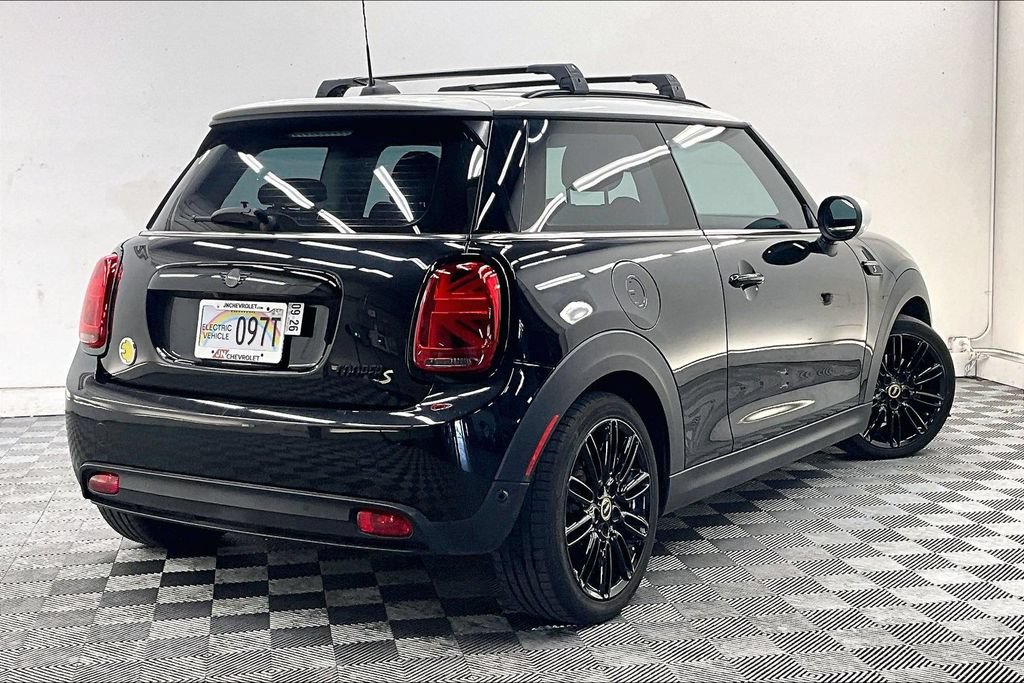 Used 2024 MINI Cooper SE FWD image 12