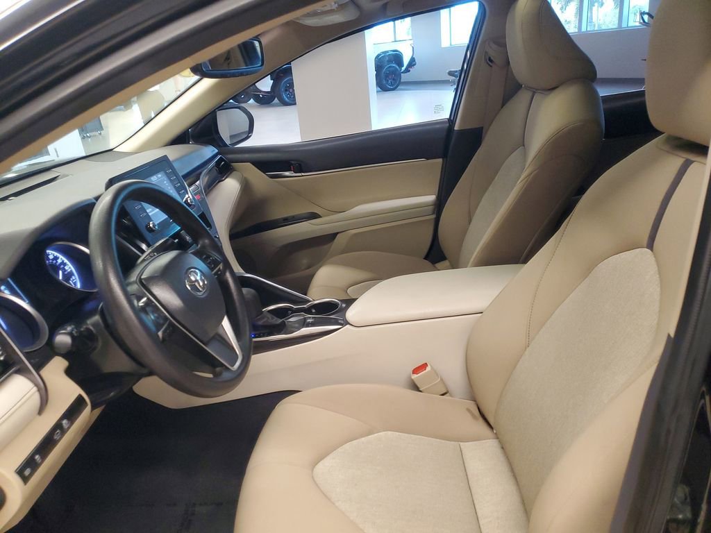 Used 2024 Toyota Camry LE w/ Convenience Package image 13