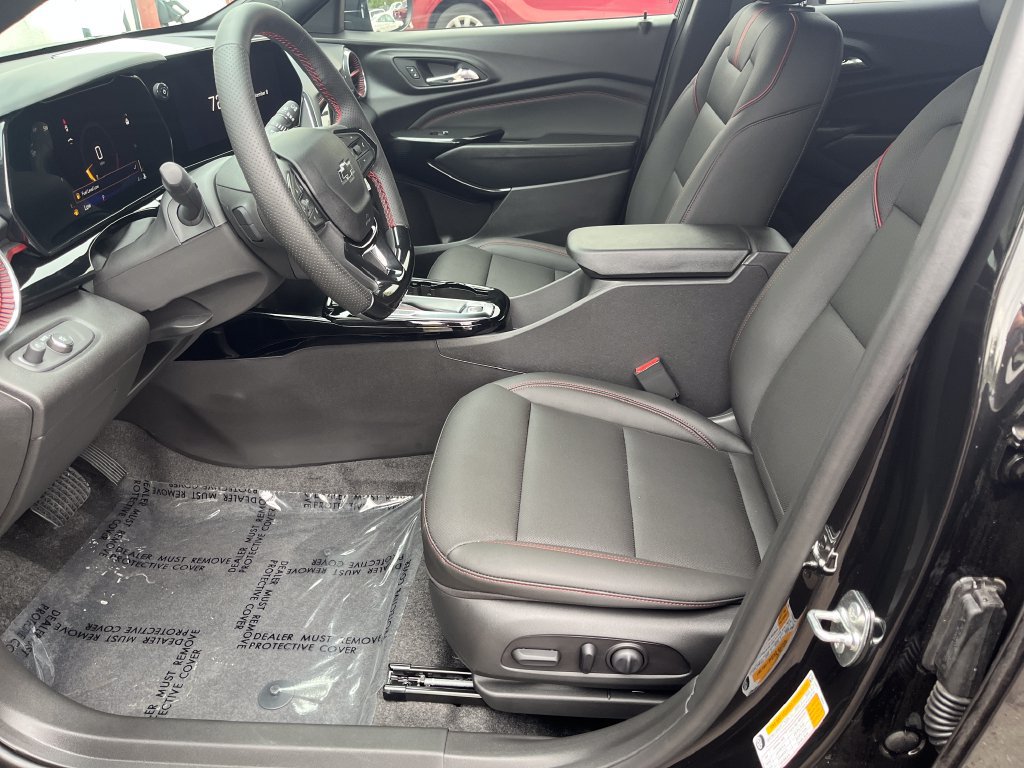 New 2026 Chevrolet Trax RS w/ Driver Confidence Package FWD image 9