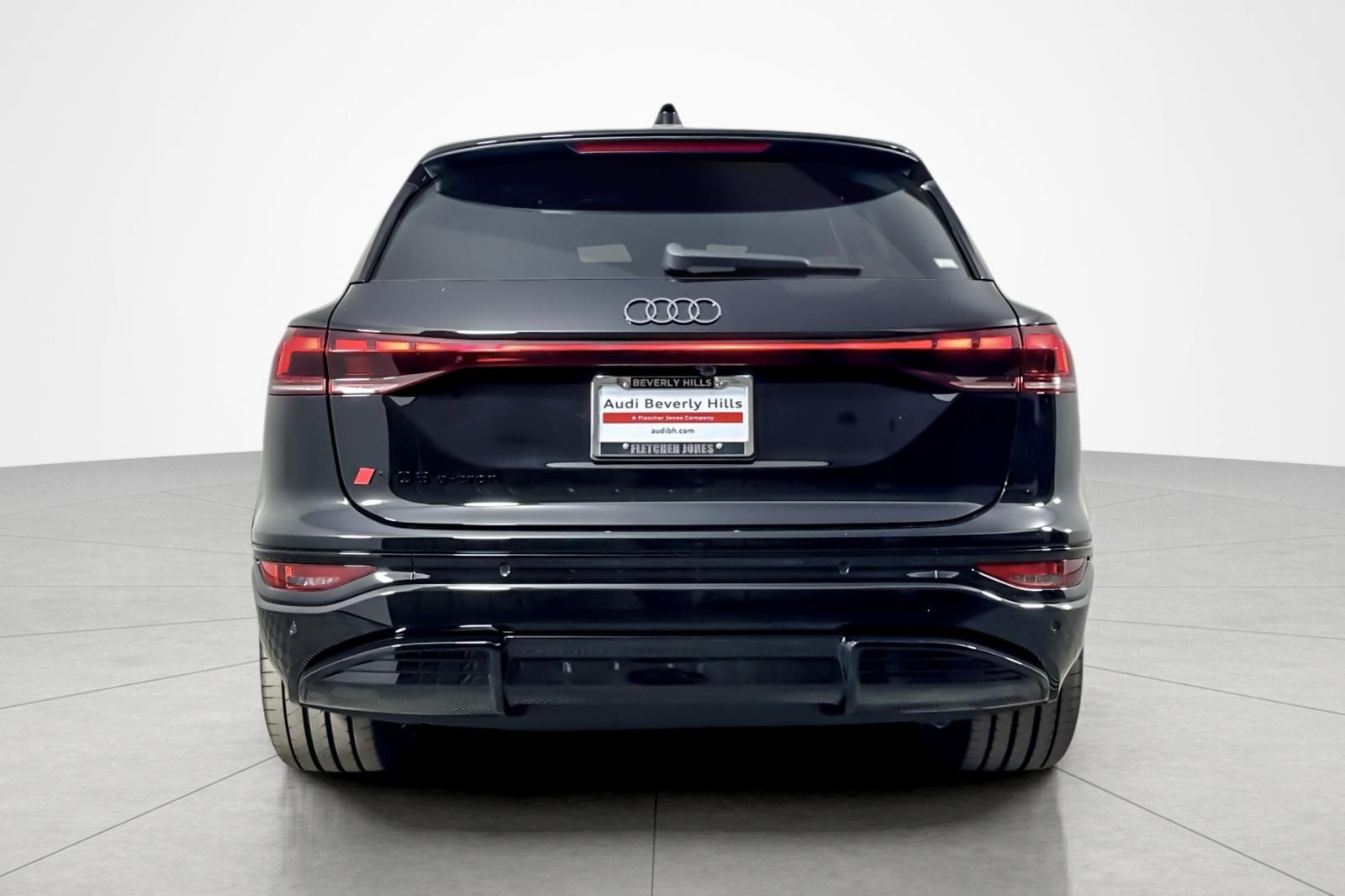 New 2027 Audi SQ6 e-tron Premium Plus AWD/4WD image 5