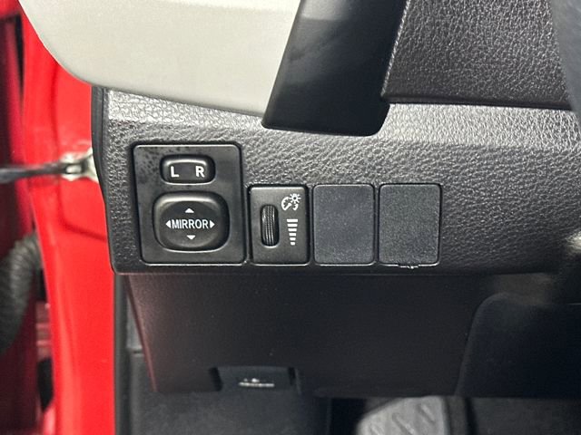 Used 2019 Toyota Corolla LE w/ LE Premium Package w/Moonroof image 19