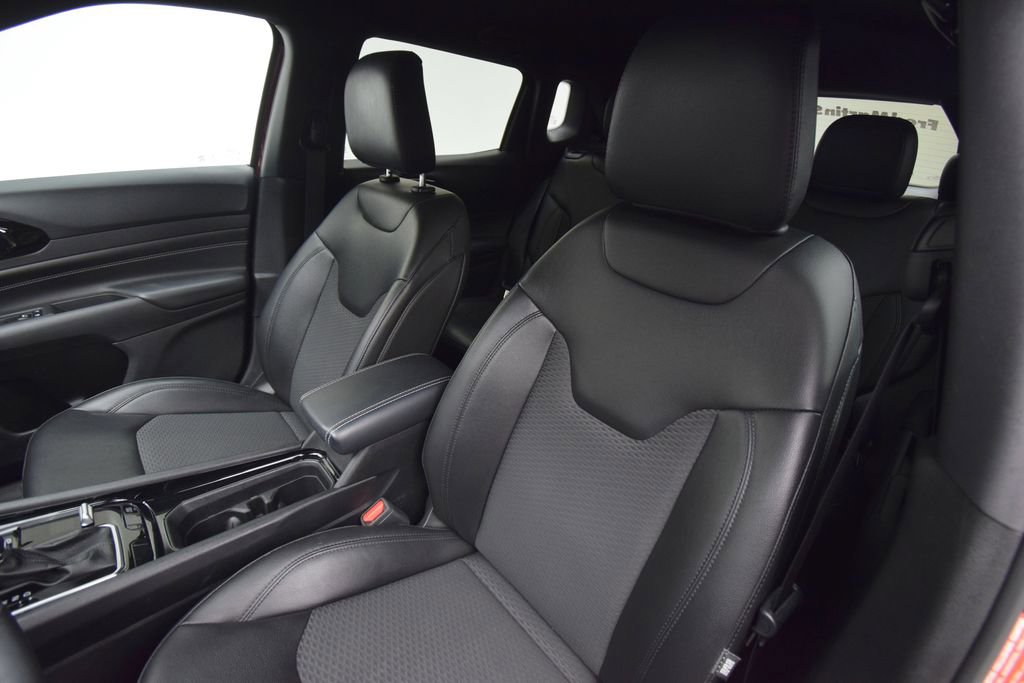 Used 2022 Jeep Compass Latitude w/ Convenience Group AWD/4WD image 19