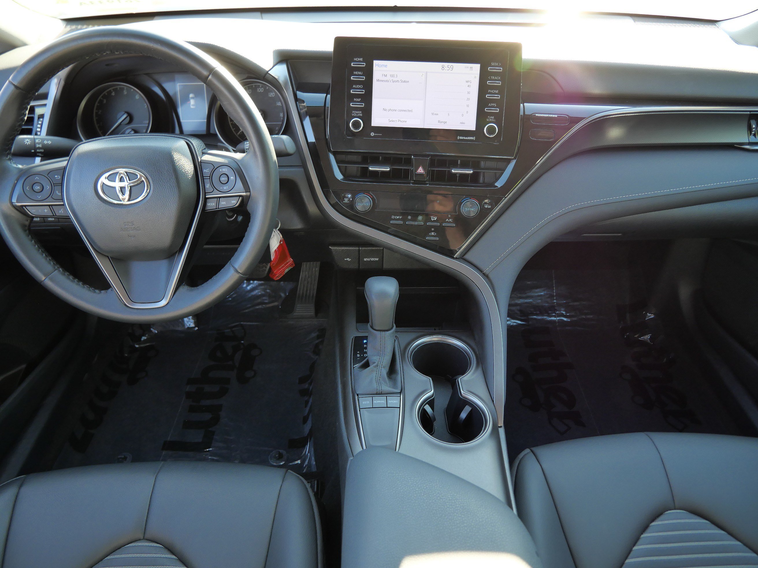 Used 2024 Toyota Camry SE w/ Protection Package (Q2) (TMS) FWD image 11