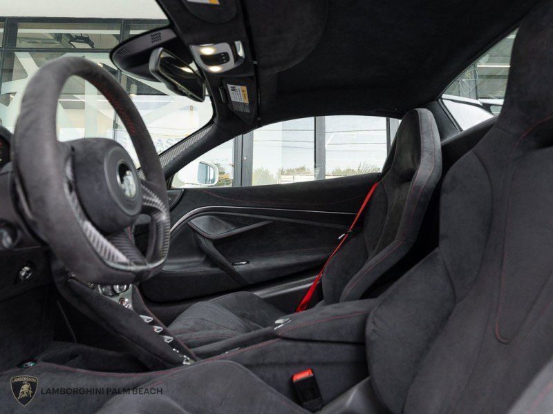 Used 2021 McLaren 720S Luxury image 31