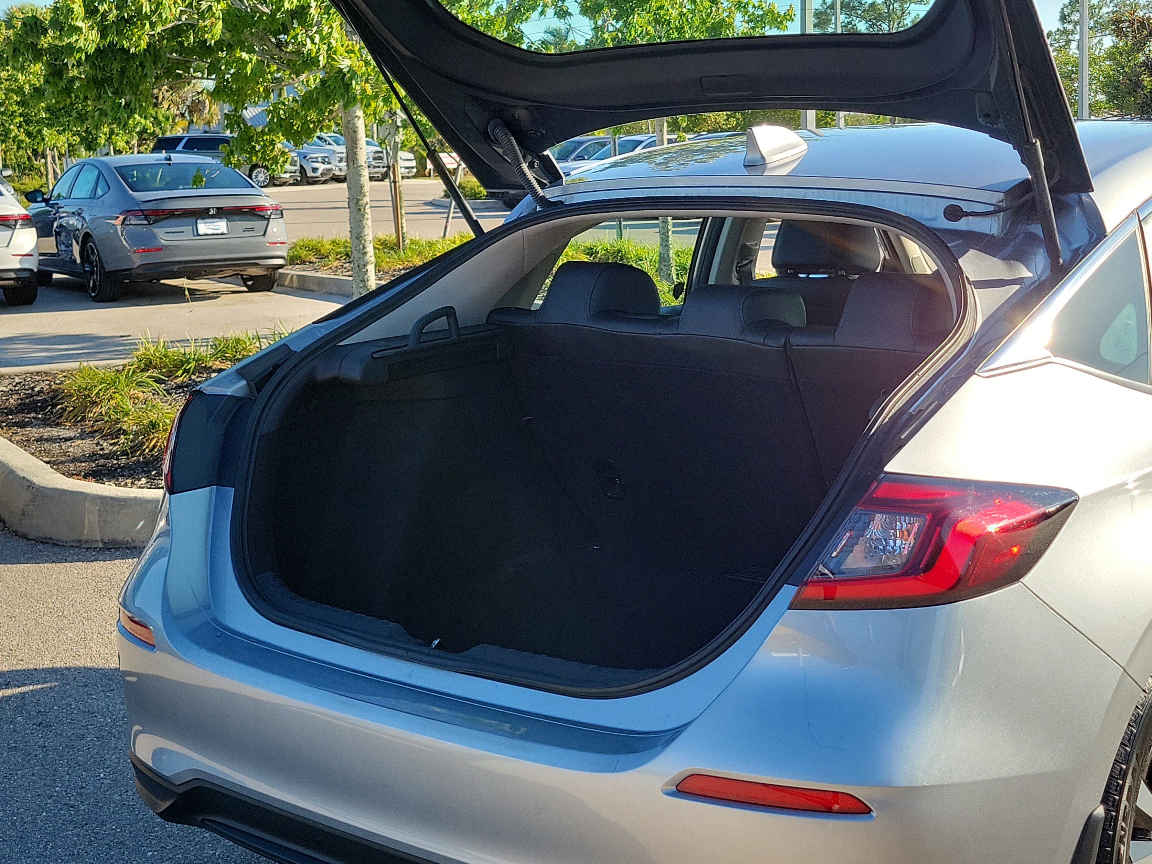 Used 2022 Honda Civic EX-L image 11