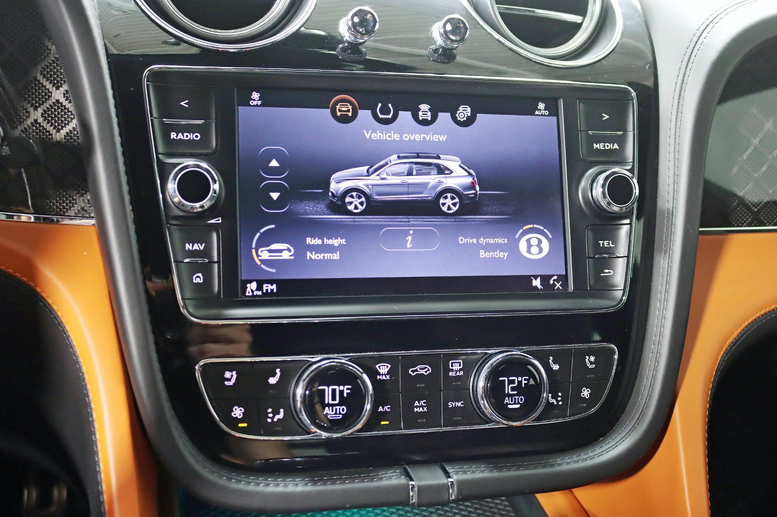 Used 2020 Bentley Bentayga Design Series AWD/4WD image 23