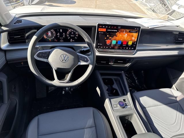 New 2026 Volkswagen Tiguan SE FWD image 7