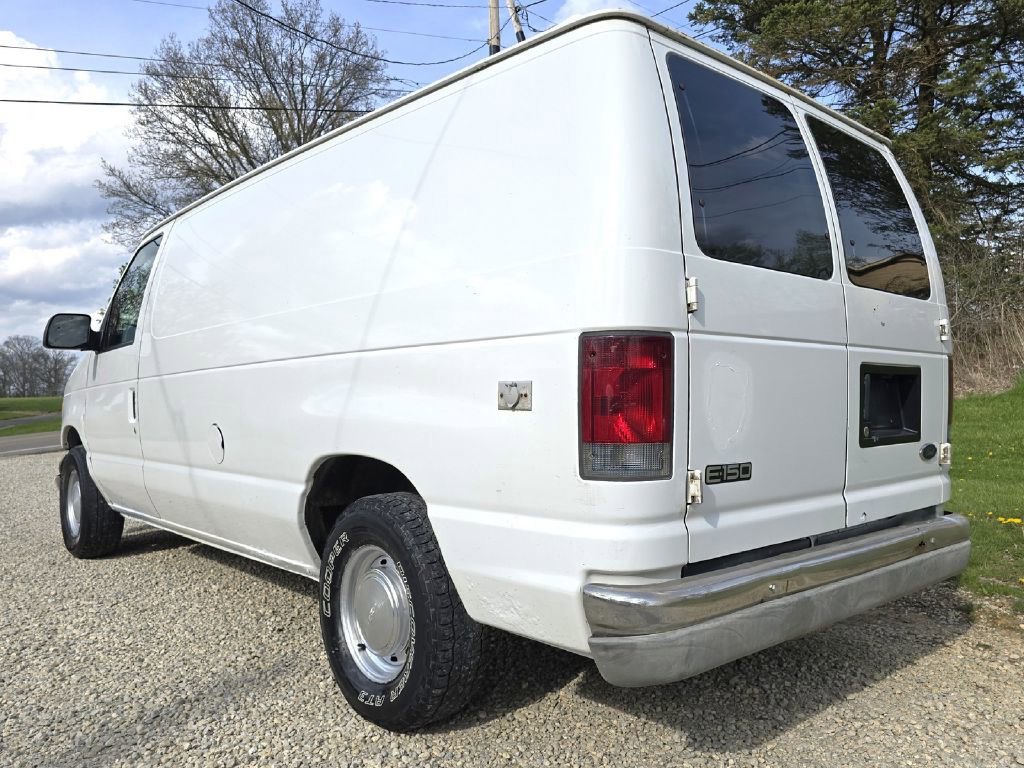 Used 2002 Ford E-150 and Econoline 150 RWD image 5