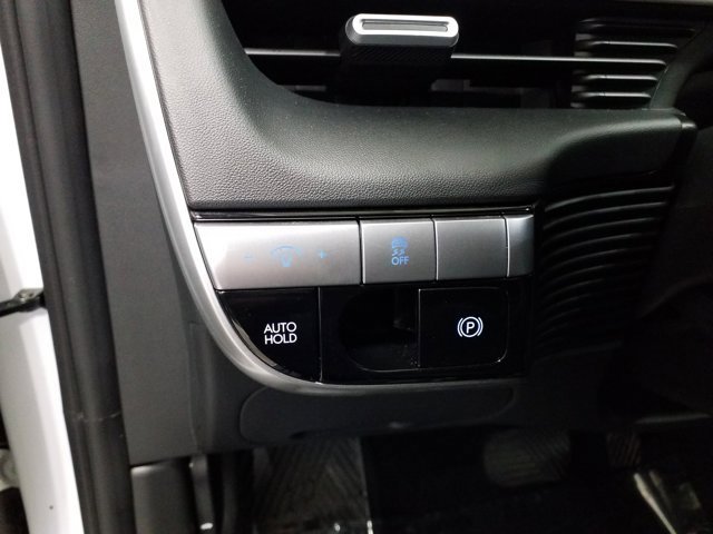 Certified 2023 Hyundai Ioniq 5 SE image 11