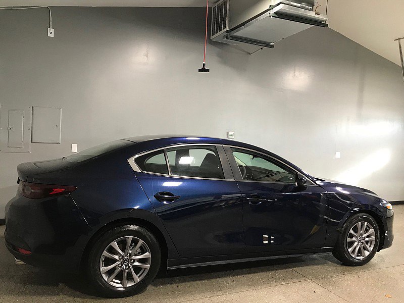 Used 2021 MAZDA MAZDA3 s image 3