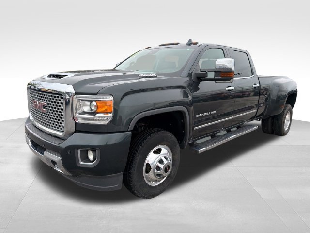 Used 2017 GMC Sierra 3500 Denali w/ Duramax Plus Package AWD/4WD image 3