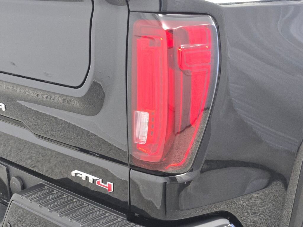 Used 2025 GMC Sierra 1500 AT4 w/ AT4 Premium Package image 14