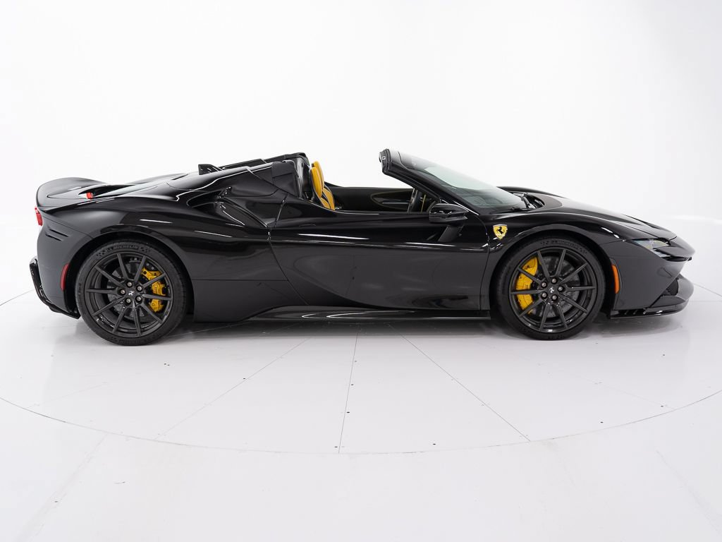 Used 2022 Ferrari SF90 Spider AWD/4WD image 6