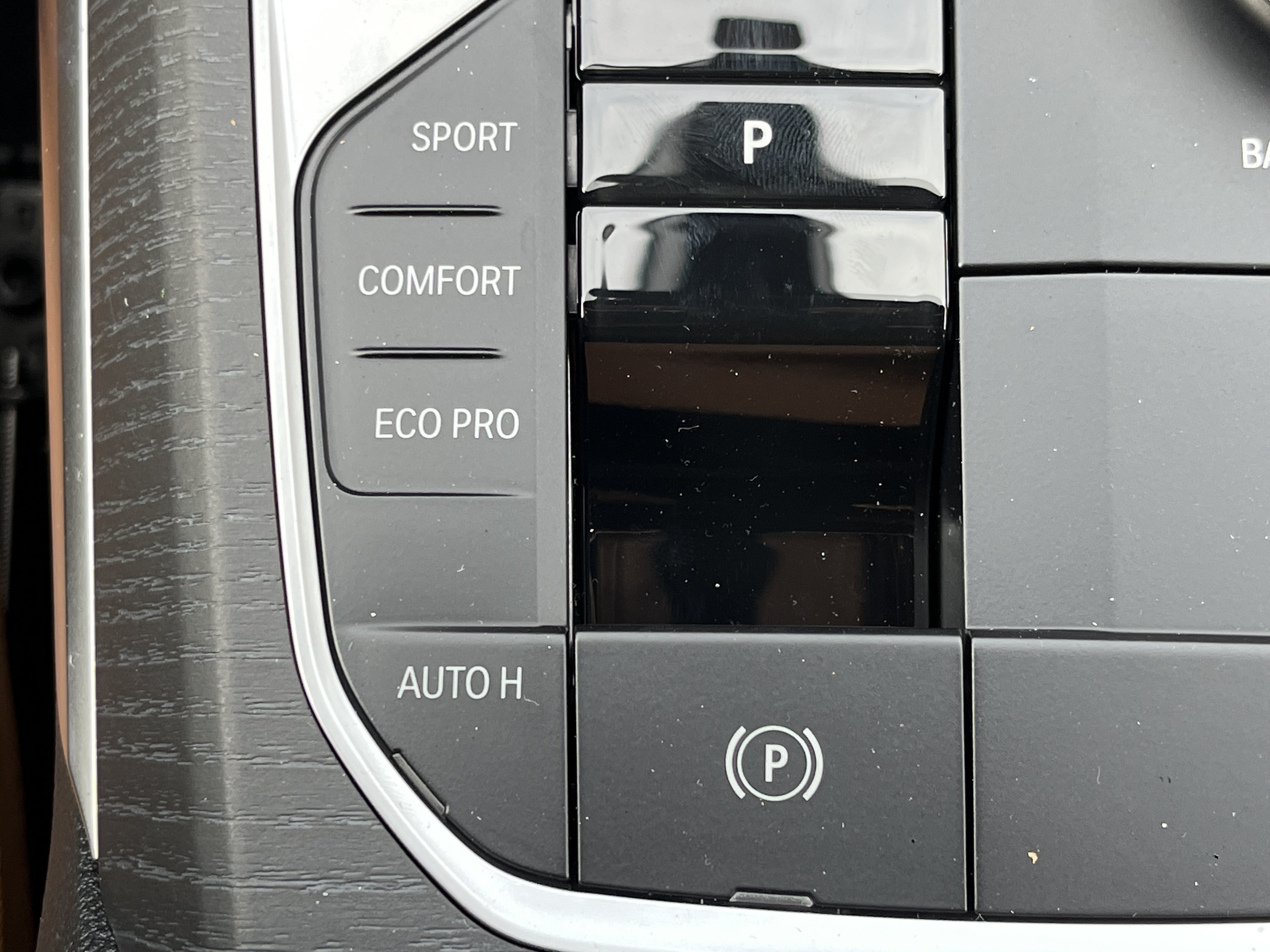 New 2026 BMW 330i Sedan w/ M Sport Package RWD image 9