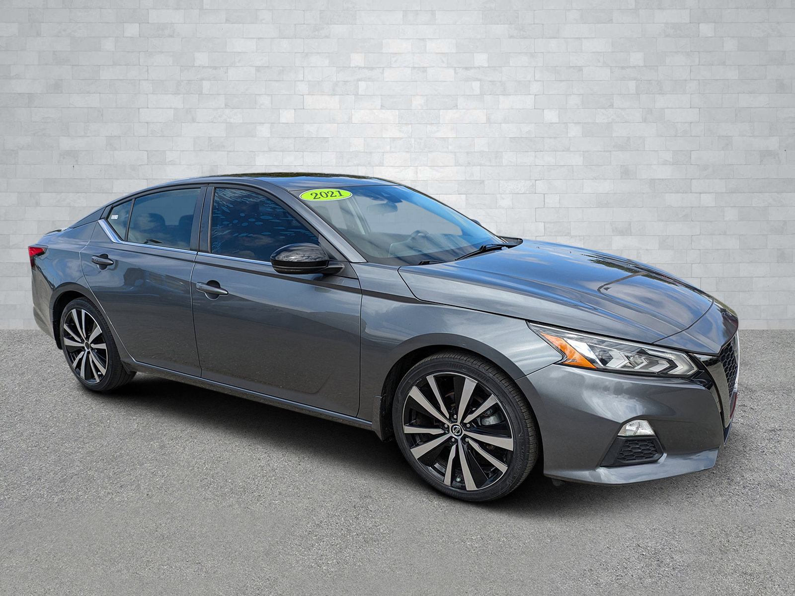 Used 2021 Nissan Altima 2.0 SR video 1