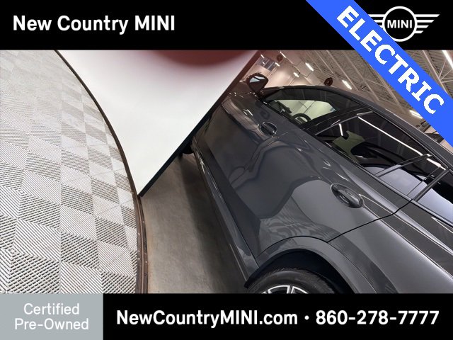 Certified 2023 MINI Cooper SE image 6