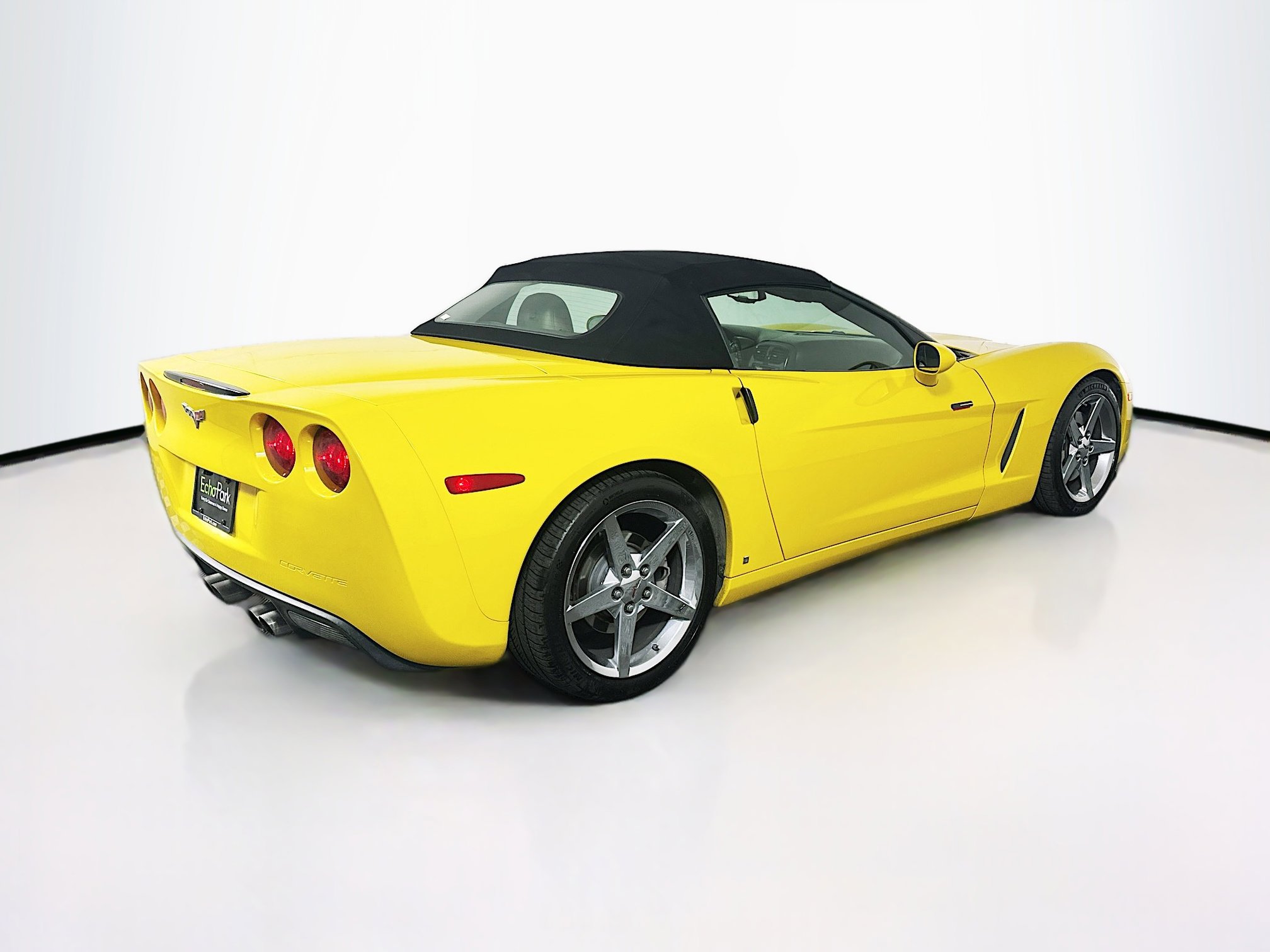 Used 2008 Chevrolet Corvette Convertible w/ Preferred Equipment Group image 9