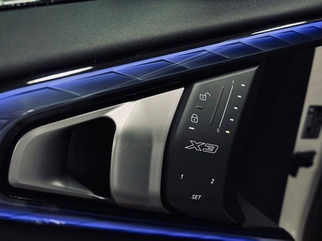 Used 2026 BMW X3 xDrive30 w/ Premium Package image 14