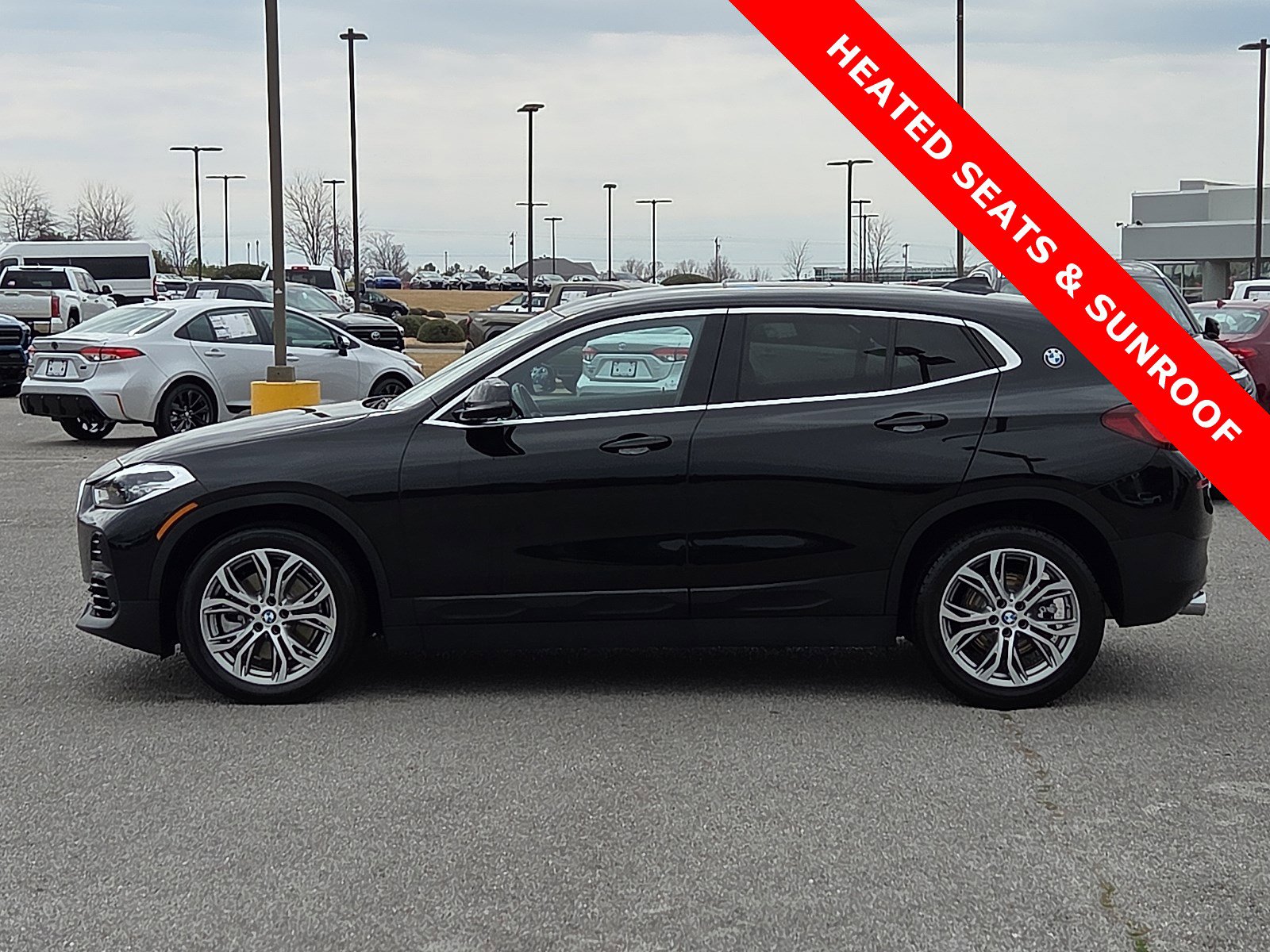 Used 2022 BMW X2 sDrive28i w/ Convenience Package image 3