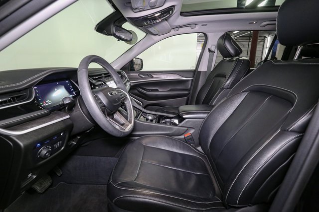 Used 2022 Jeep Grand Cherokee Limited 4xe image 44