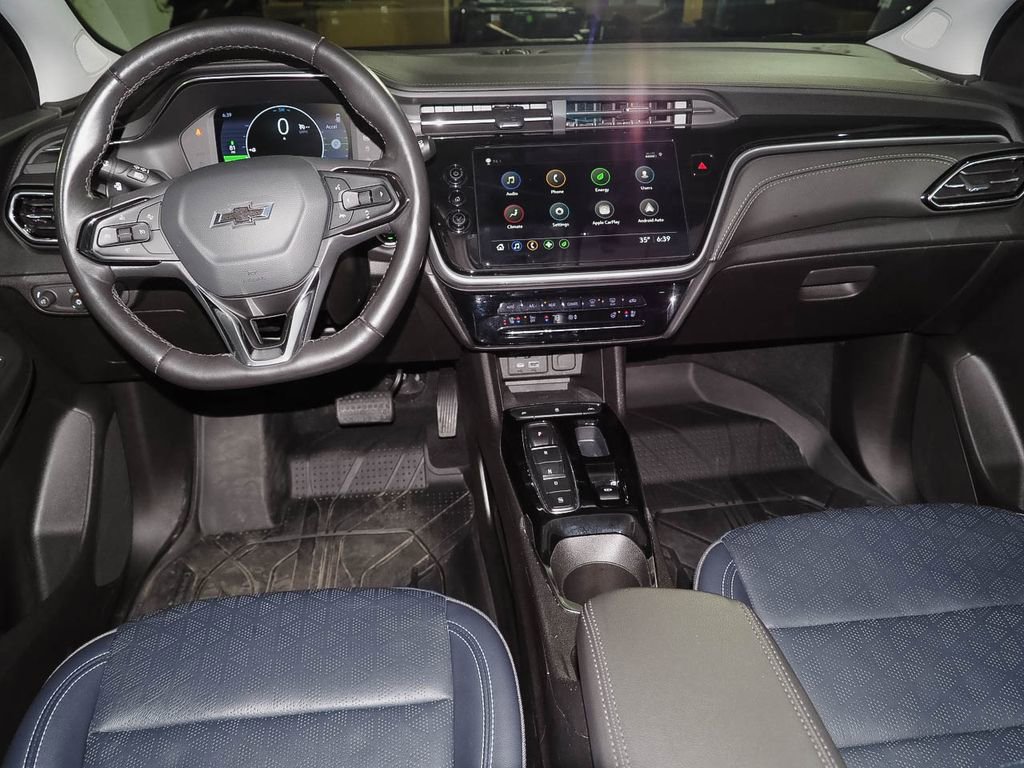 Used 2023 Chevrolet Bolt EUV LT w/ Convenience Package image 8