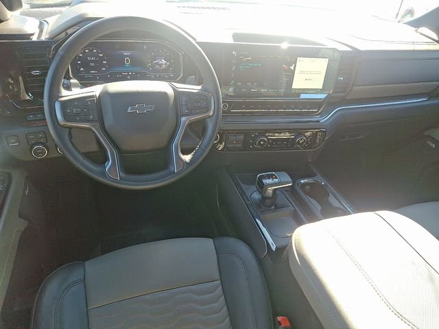 Used 2024 Chevrolet Silverado 1500 ZR2 w/ Technology Package image 11